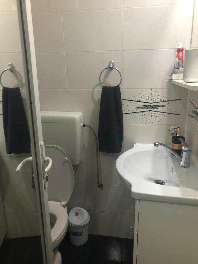 Garsoniera Aleea Trandafirilor Apartman Herkulesfürdő Kültér fotó