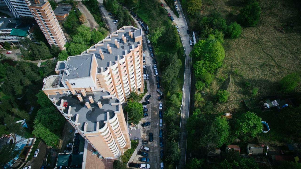 Garsoniera Aleea Trandafirilor Apartman Herkulesfürdő Kültér fotó